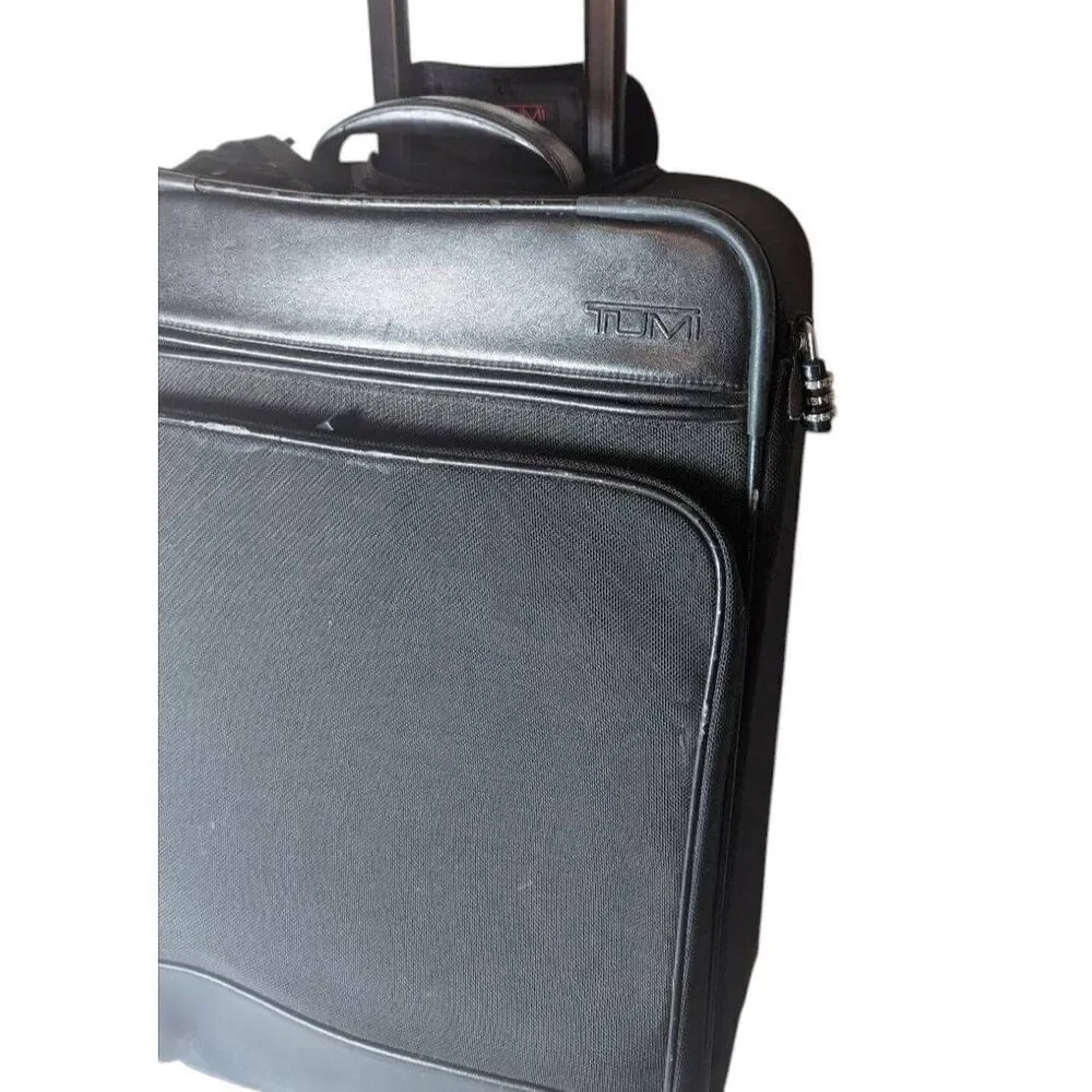 TUMI 21' Expandable Wheeled Carry On Luggage Bag